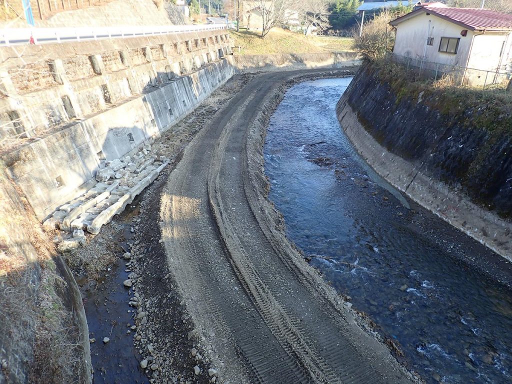 那珂川水系の武茂川の支流、大内川の工事